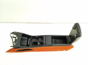 VOLVO XC40 (2017–2026) Center console 31469651 - 4