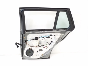 Mercedes Benz C-Class 204 (2007–2014) Rear side doors A2047300405 - 4