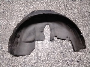 AUDI Q3 8U (2011–2018) Aizmugurējais apakšspārns 8U0810172B - 4