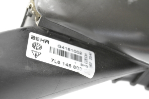 AUDI Q7 (2006–2015) Starpdzesētāja radiators 7L6145803 - 5