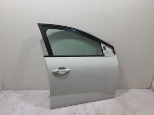 Dacia Sandero III (2021–2026) Priekšējās durvis 801105439R - 3