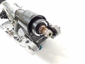 Mercedes Benz C-Class 204 (2007–2014) Lenkspindel A2044604516 - 3