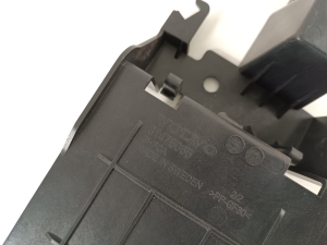 VOLVO XC40 (2017–2026) Other bracket 31475065 - 2