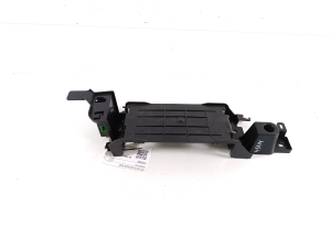 VOLVO XC40 (2017–2026) Other bracket 31475065 - 4