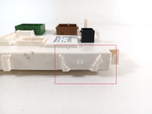 VOLVO XC40 (2017–2026) Drošinātāju kaste salonā 31453185 - 4
