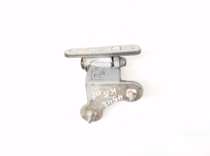 Mercedes Benz C-Class 204 (2007–2014) Rear side door lower hinge A2047301237 - 2