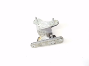 Mercedes Benz C-Class 204 (2007–2014) Rear side door lower hinge A2047301337 - 2