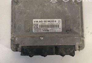 Calculateur moteur - 03E906023B