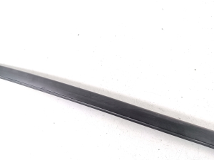 VOLVO XC40 (2017–2026) Windshield pillar outer molding 31448940 - 3