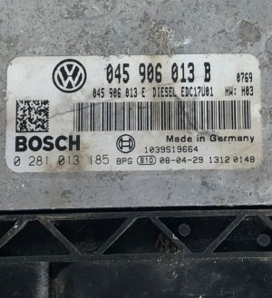 Calculateur moteur - 045906013B