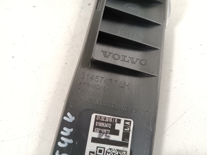 VOLVO XC40 (2017–2026) Esipiilari siseviimistlus 31457477 - 2