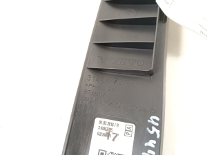 VOLVO XC40 (2017–2026) Esipiilari siseviimistlus 31457479 - 2
