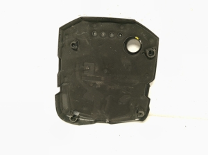 AUDI A4 B9 (2015–2026) Cache moteur 04L103925P - 4