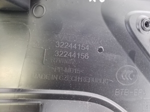 VOLVO XC40 (2017–2026) Tagumise toe sisekujundus 32244156 - 3