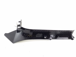 VOLVO XC40 (2017–2026) Inner sill trim 31469223 - 2