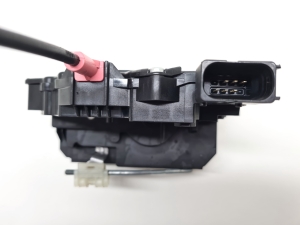 Opel Corsa E (2014–2018) Rear side door lock 13431843 - 3