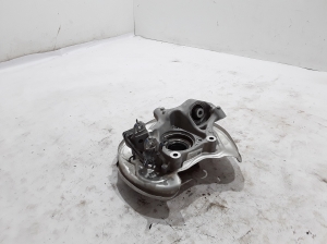 AUDI Q5 (2017–2026) Tagumine rumm 80A505436J - 3