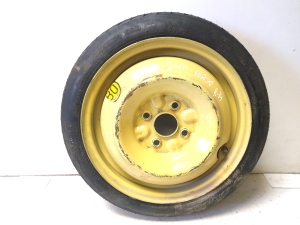 Roue de secours — TOYOTA Yaris Verso