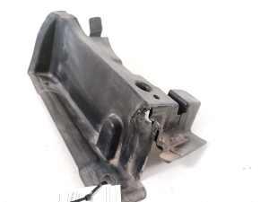 VOLVO XC40 (2017–2026) Trim under the hood 31651567 - 2