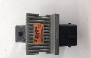 Jaguar XF (2008–2016) Glow plug relay 9663824880 - 4