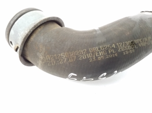 Mercedes Benz E-Class W212 (2009–2015) Radiator hose A2125018282 - 2