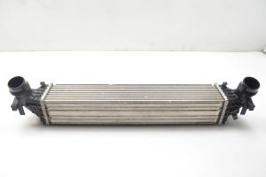 Opel Astra K (2015–2021) Vahejahuti radiaator ja selle osad 39109103 - 2