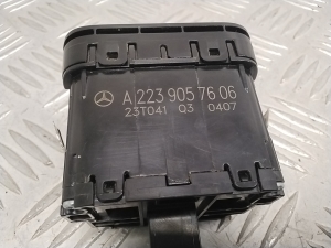 Mercedes Benz EQE X294 (2022–2026) Stāvbremzes slēdzis A2239057606 - 2