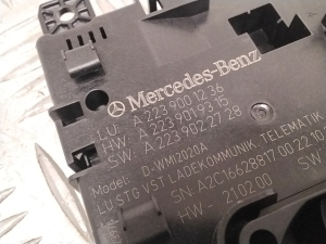 Mercedes Benz EQE X294 (2022–2026) Tālruņa lādētājs A2239001236 - 5