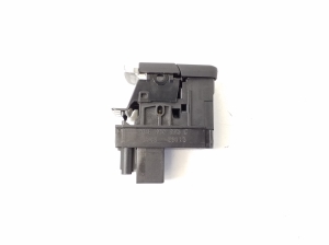 AUDI A8 D4 (2010–2017) Parking brake switch 4H1927225C - 2