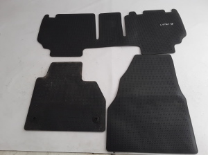  Interior mats 