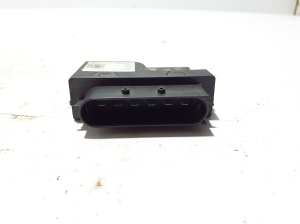 AUDI Q5 (2017–2026) Fuel pump control module 80A906093D - 2