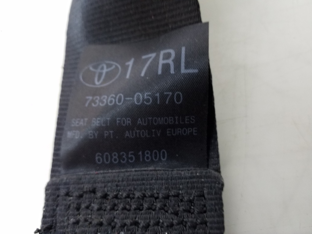 TOYOTA Avensis T27 Rear Right Seatbelt 7336005170 20983611