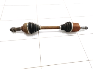   Arbre de transmission avant et ses composants 