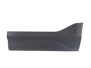   Moulure de porte arrière 