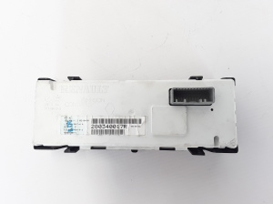 RENAULT Clio III (2005–2012) Screen 280340017R - 2
