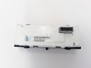 RENAULT Clio III (2005–2012) Screen 280340017R - 6
