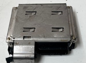 Engine control unit - 8E0907411