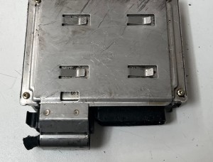 AUDI A4 B7 (2004–2008) Engine control unit 8E0907411 - 2