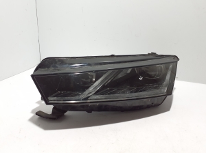 Skoda Octavia IV (2019–2026) Headlight 5E4941015A - 8