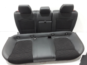 RENAULT Talisman II (2015–2026) Rear seat and its components - 3