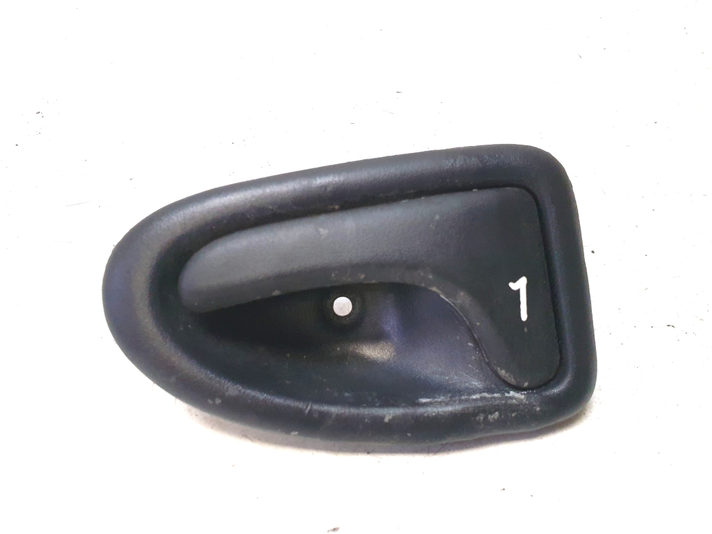 RENAULT Trafic II (2001–2014) Türöffner innen vorne 8200028994 RENAULT Trafic II (2001–2014) Türöffner innen vorne 8200028994