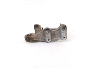 VOLVO XC40 (2017–2026) Front drive shaft bracket 32222463 - 2
