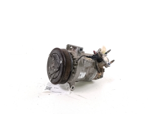 VOLVO XC40 (2017–2026) A/C compressor 31449067 - 2
