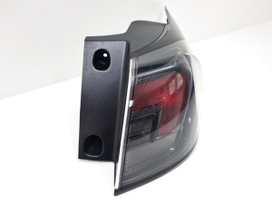 Opel Crossland X X 75 (2017–2026) Eckleuchte hinten 39235952 - 3