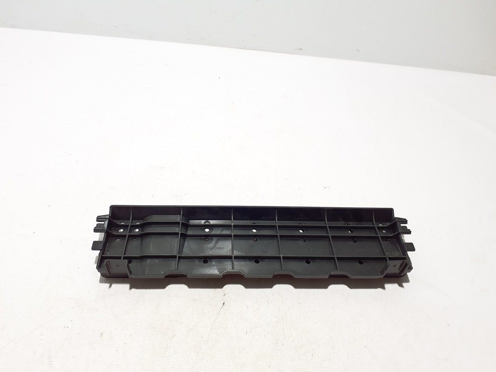 Mercedes Benz A-Class 176 (2012–2018) Rear bumper bracket A1768857400 Mercedes Benz A-Class 176 (2012–2018) Rear bumper bracket A1768857400