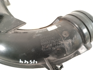 VOLVO XC40 (2017–2026) Pipe 32222140 - 2