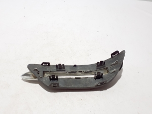 Mercedes Benz C-Class 204 (2007–2014) Nebelscheinwerferabdeckung vorne A2048803224 - 2