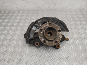 Front wheel hub