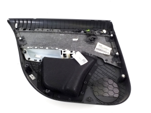 Skoda Octavia III (2013–2019) Tagumise küljeukse polster 5E9867212A - 2