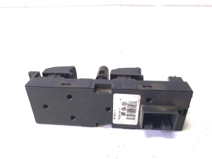 RENAULT Trafic II (2001–2014) Front door glass switch 03755030 - 3